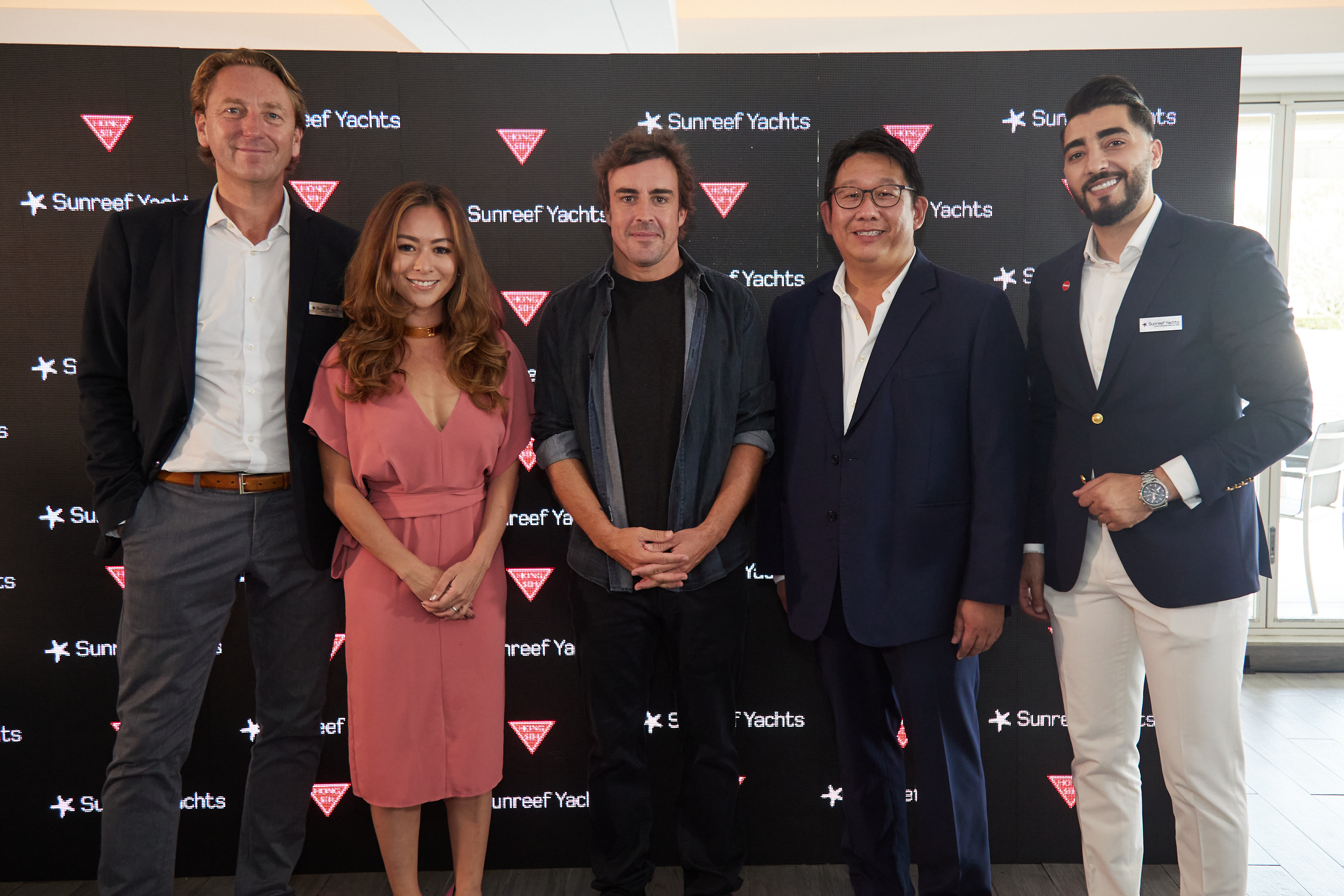 Sunreef Yachts i Hong Seh świętuje Grand Prix Singapur z Fernando Alonso